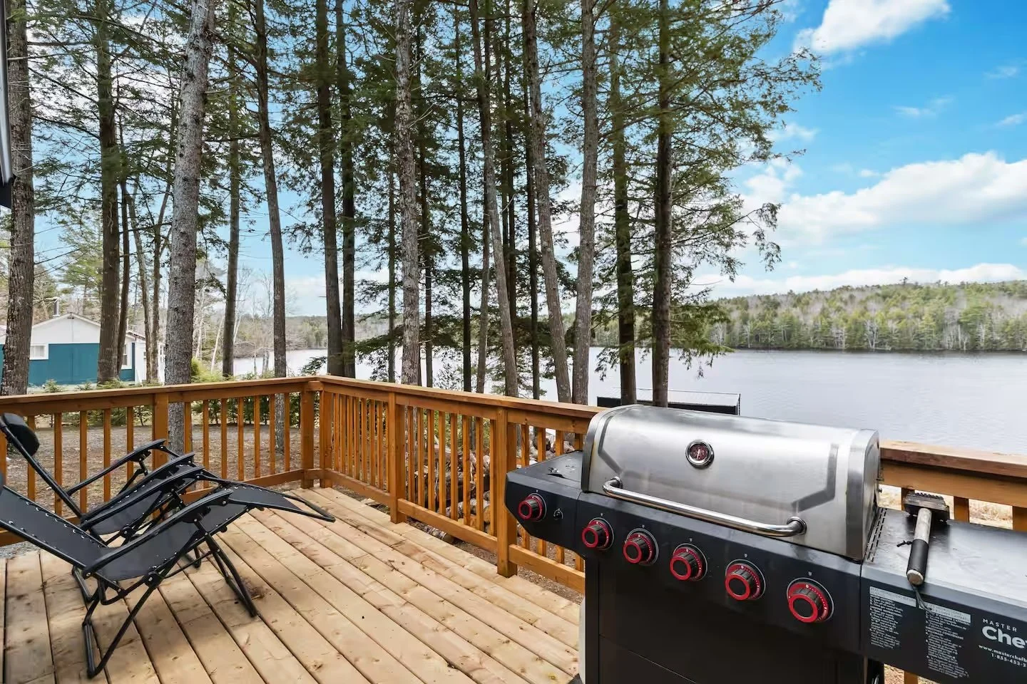 Lakeside Cottage photo 4