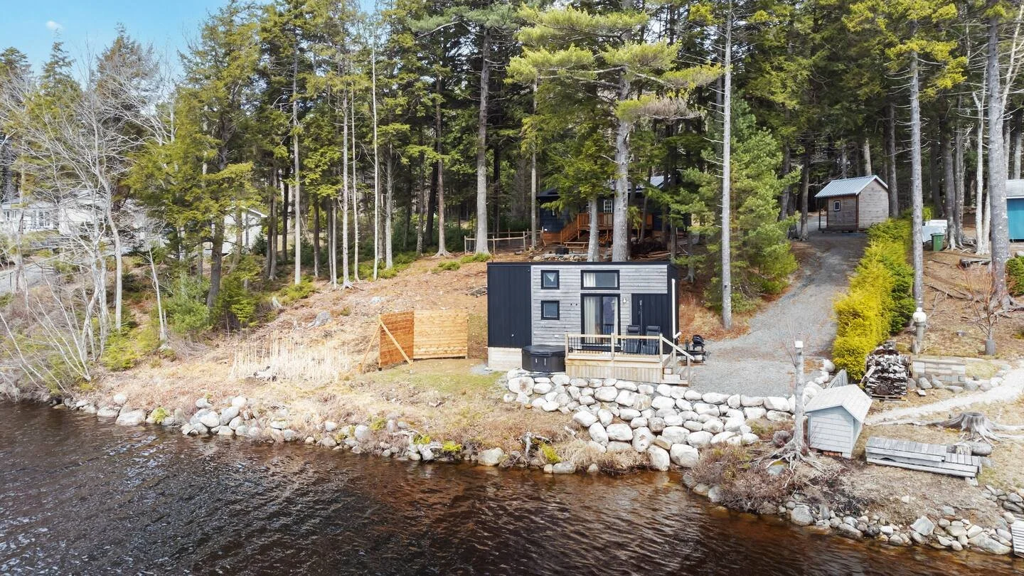 Lakeside Tiny Home photo 3